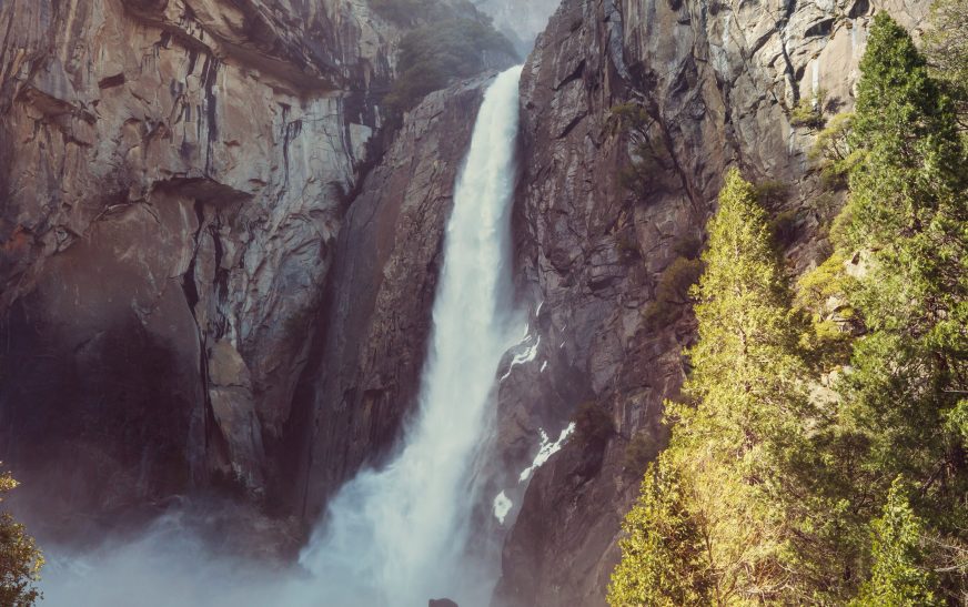 Best Waterfall Hikes in USA